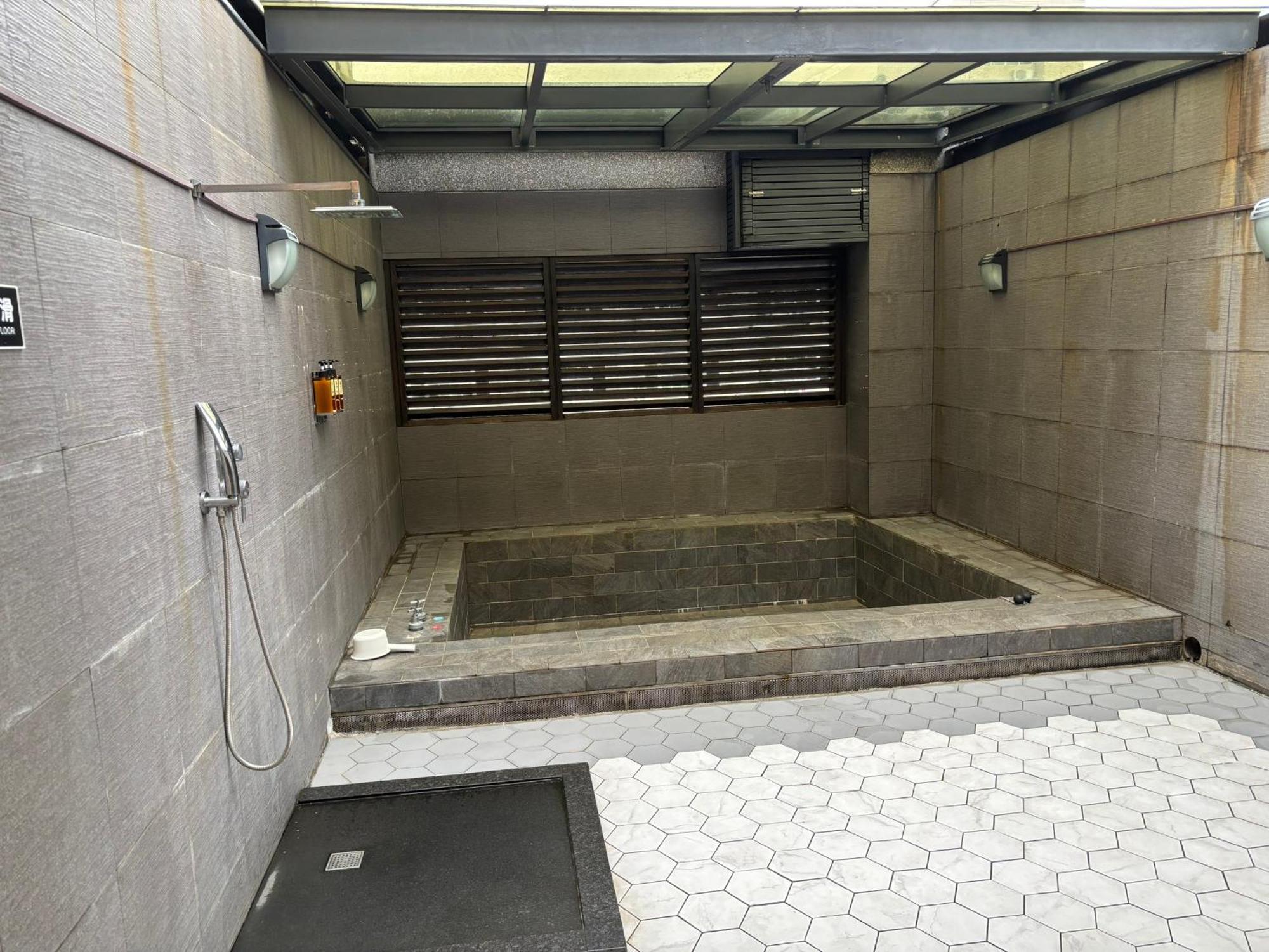 Ya Nold Hot Spring Hotel Цзяоси Экстерьер фото